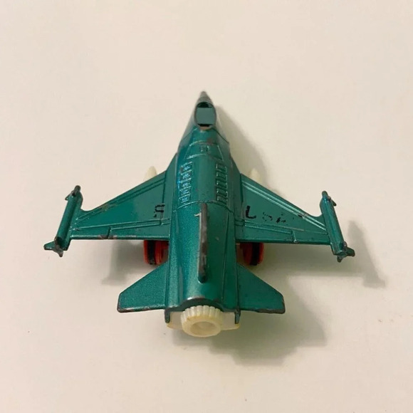 Vintage Diecast Aircraft Phantom F41C Plane and F16 Fighter Pull Back Hong  Kong - Picture 11 of 12